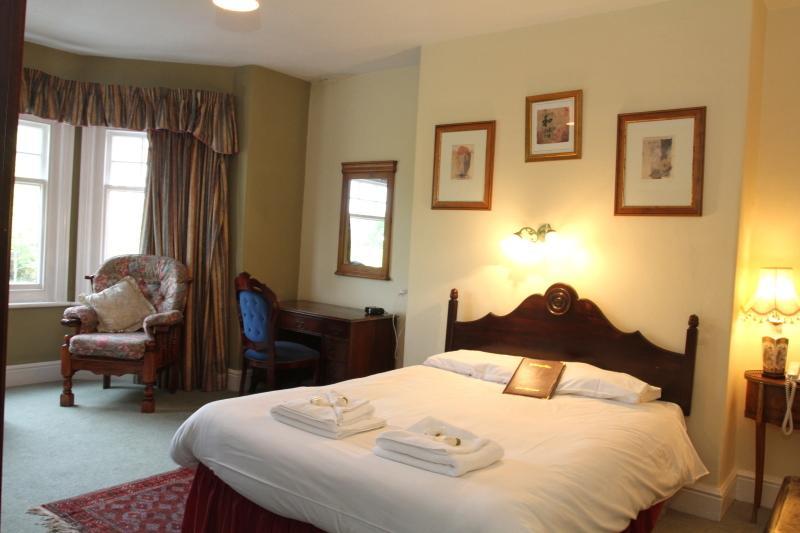 The Montpellier Hotel Llandrindod Wells Zewnętrze zdjęcie
