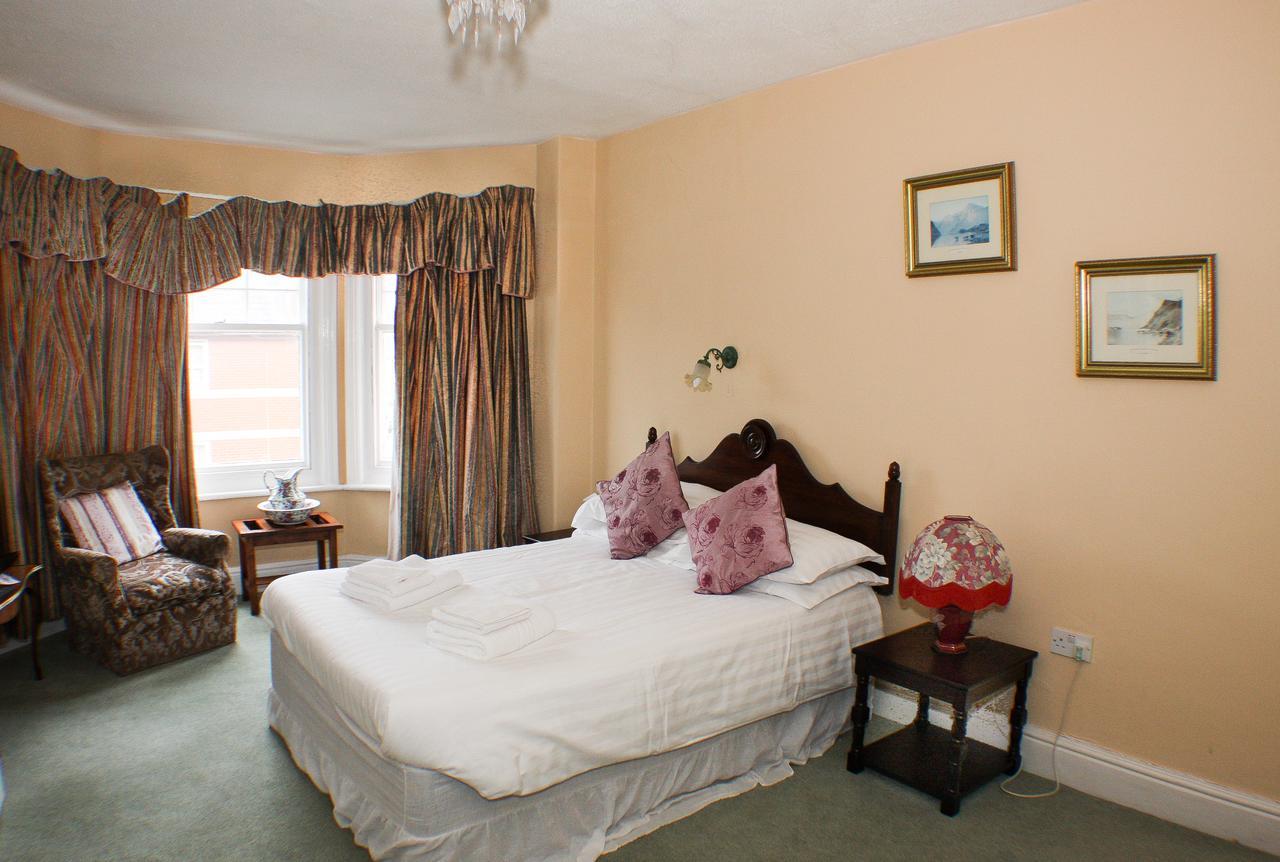 The Montpellier Hotel Llandrindod Wells Zewnętrze zdjęcie