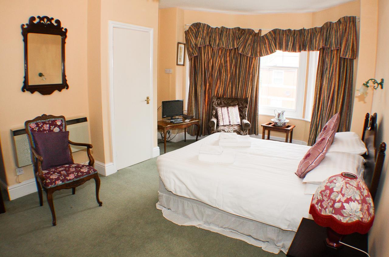The Montpellier Hotel Llandrindod Wells Zewnętrze zdjęcie